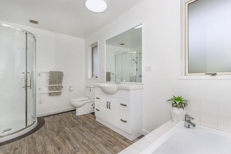 Photo of property in 169 Grimseys Road, Redwood, Christchurch, 8051