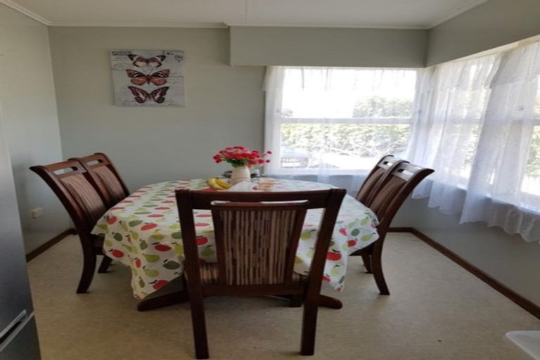 Photo of property in 54 Collins Road, Melville, Hamilton, 3206