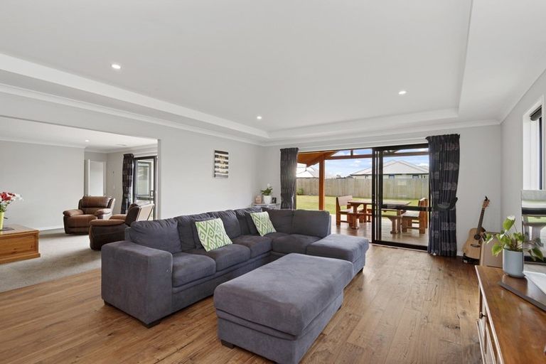 Photo of property in 6 Merino Crescent, Kirwee, 7571