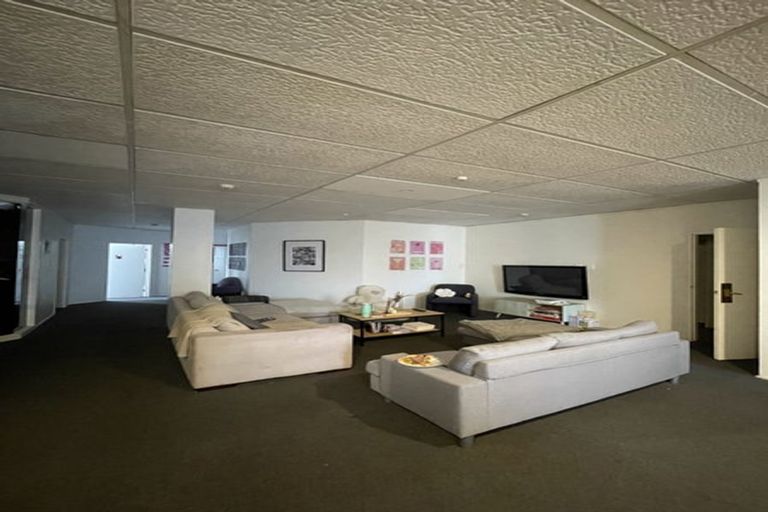 Photo of property in 1/8 Lipman Street, Mount Victoria, Wellington, 6011