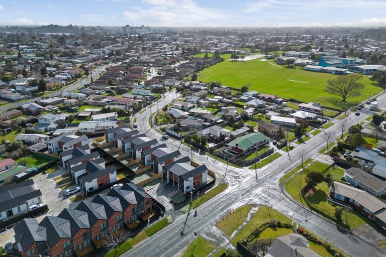 Photo of property in 2/1 Sundown Crescent, Melville, Hamilton, 3206