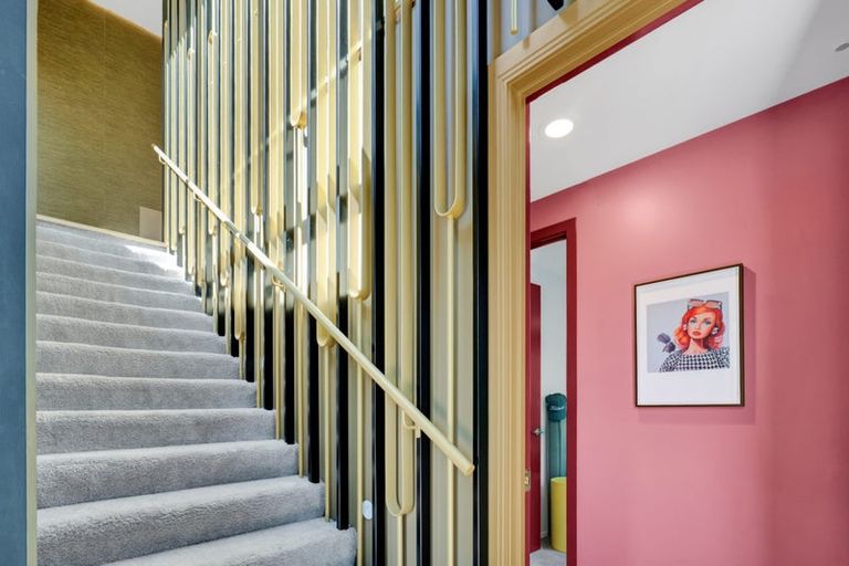 Photo of property in 12a Baring Terrace, Strandon, New Plymouth, 4312