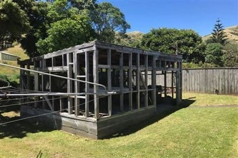 Photo of property in 13 Toenga Road, Pukerua Bay, 5026
