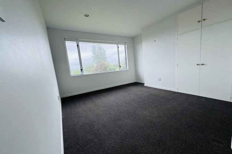 Photo of property in 118 Dyers Pass Road, Cashmere, Christchurch, 8022