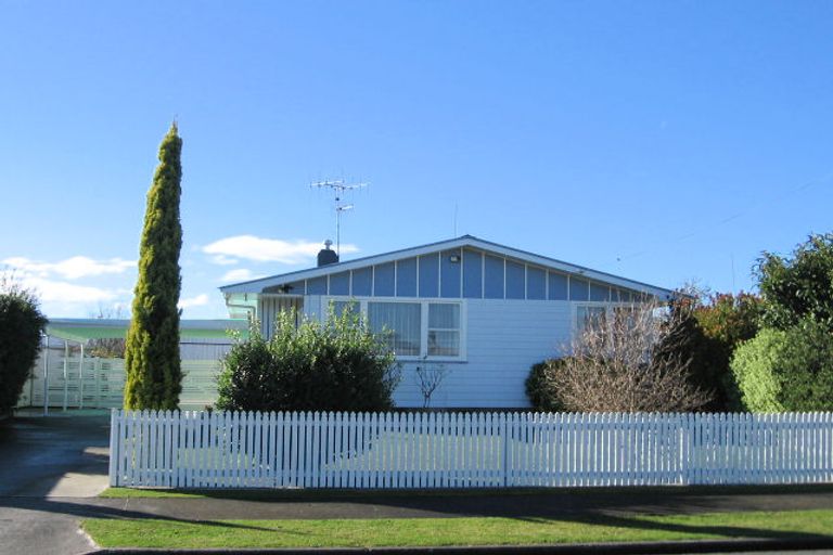 Photo of property in 66 Oldham Avenue, Onekawa, Napier, 4110