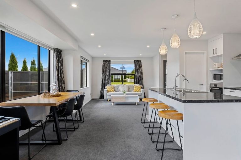 Photo of property in 62 Shadbolt Lane, Rolleston, 7614