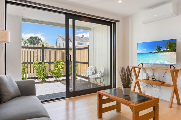 Photo of property in 1/200 Knights Road, Hutt Central, Lower Hutt, 5011