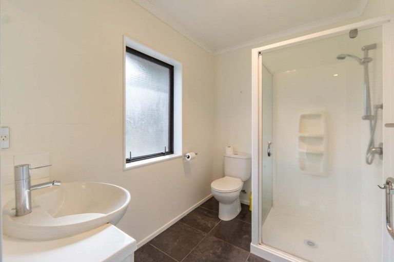 Photo of property in 16 Ravenscourt Place, Huntington, Hamilton, 3210