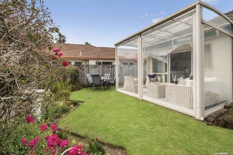 Photo of property in 1/12 Arrathorne Place, Northpark, Auckland, 2013