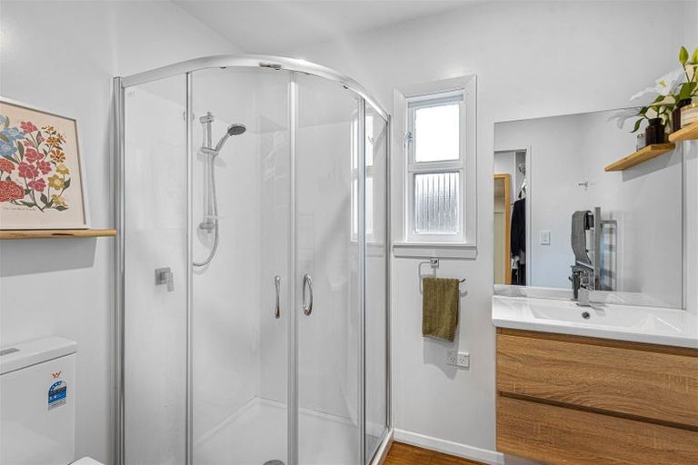 Photo of property in 343 Eastern Terrace, Sydenham, Christchurch, 8023