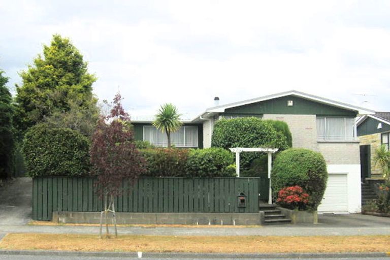 Photo of property in 48 California Drive, Totara Park, Upper Hutt, 5018