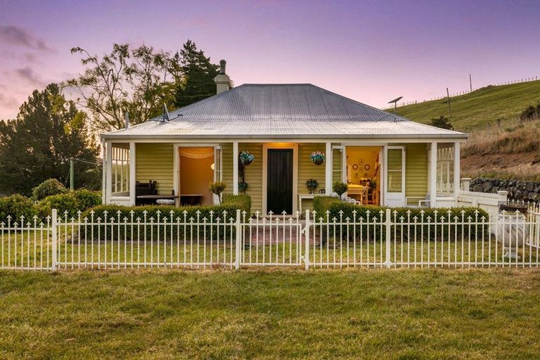Photo of property in 3 Robin Hood Bay Road, Peraki, Little River, 7591