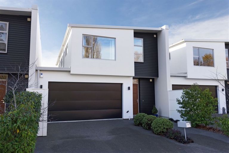 Photo of property in 15 Seager Lane, Hillmorton, Christchurch, 8024