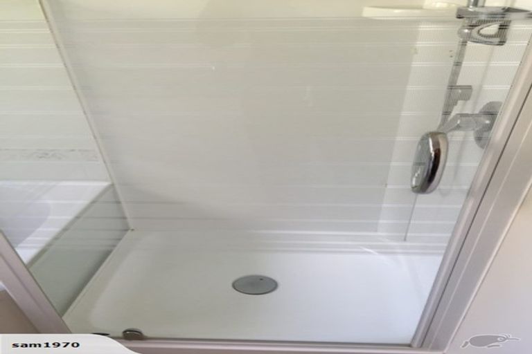 Photo of property in 9 Pelican Lane, Unsworth Heights, Auckland, 0632