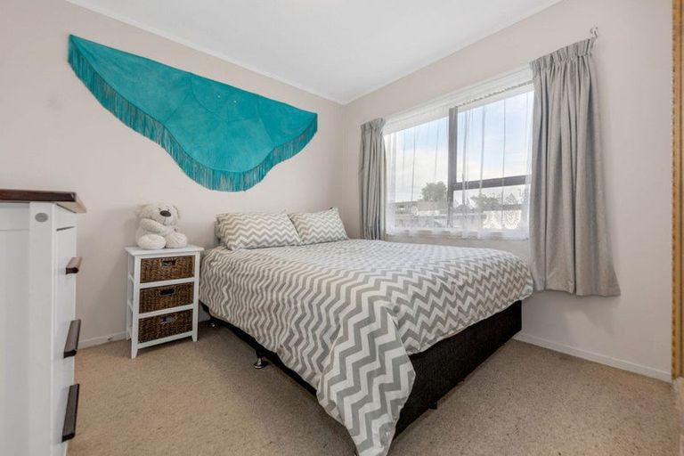 Photo of property in 1/9 Tina Place, Sunnyhills, Auckland, 2010