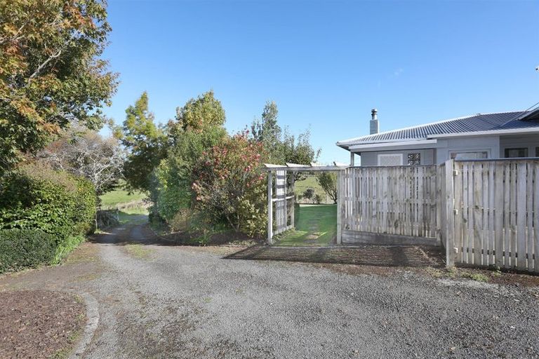 Photo of property in 25 Levin Street, Halcombe, Feilding, 4779