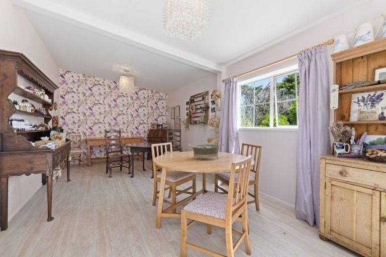 Photo of property in 9 Helland Drive, Bombay, Drury, 2579