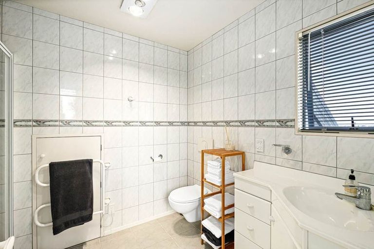 Photo of property in 62 Stanmore Bay Road, Stanmore Bay, Whangaparaoa, 0932