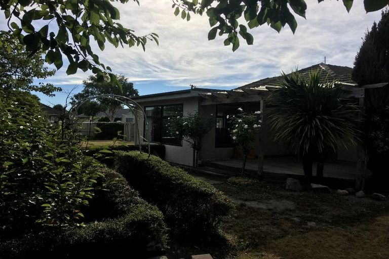 Photo of property in 401 Wairakei Road, Burnside, Christchurch, 8053