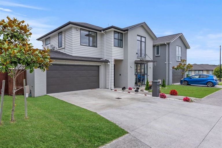 Photo of property in 19 Kauri Heart Avenue, Takanini, 2112