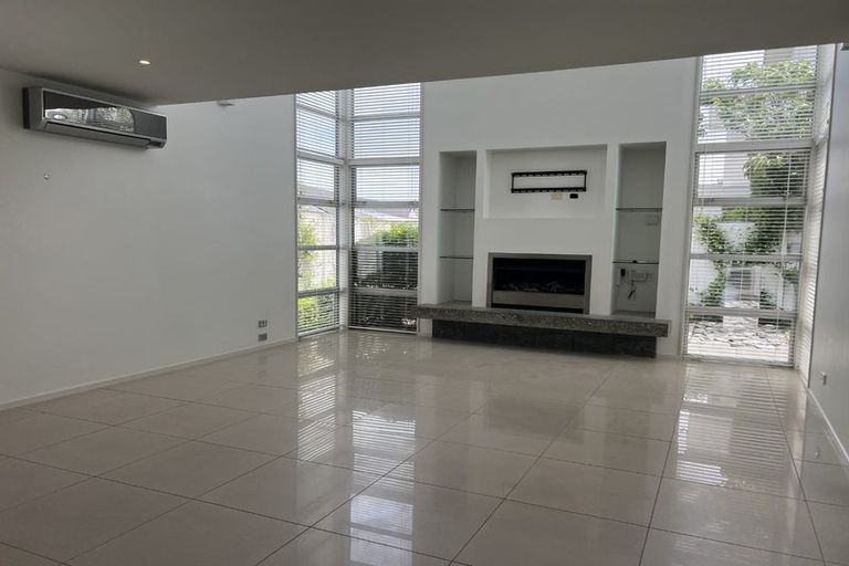 Photo of property in 3 Church Lane, Merivale, Christchurch, 8014