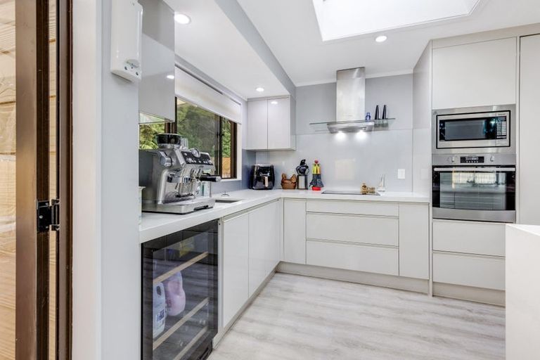 Photo of property in 178 Everglade Drive, Totara Heights, Auckland, 2105