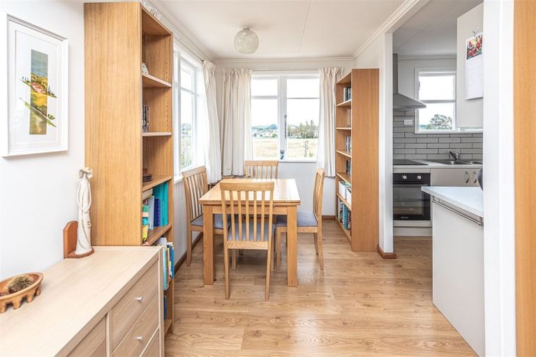 Photo of property in 27 Murch Place, Tawhero, Whanganui, 4500