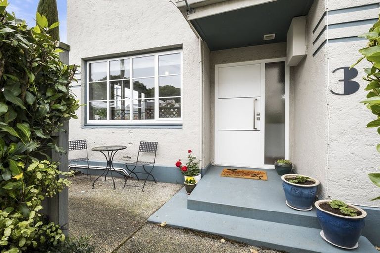 Photo of property in 53 Manor Place, Dunedin Central, Dunedin, 9016