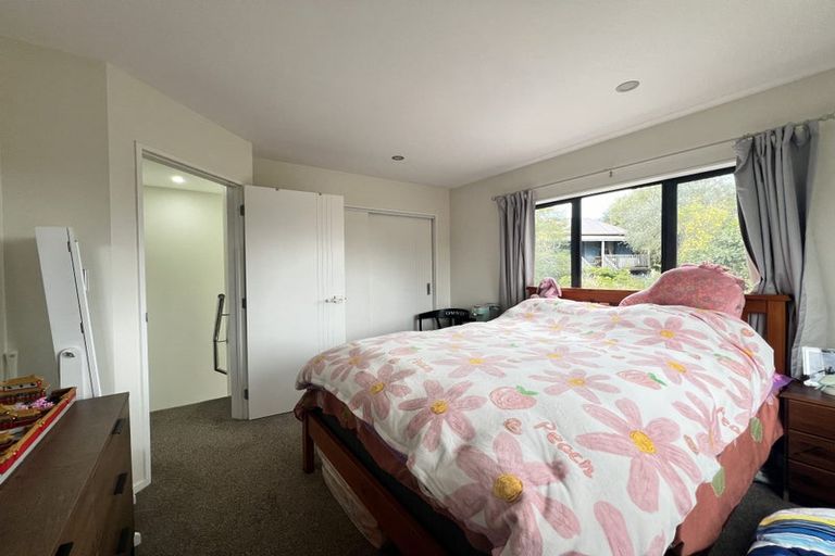 Photo of property in 47b Rangeview Road, Sunnyvale, Auckland, 0612