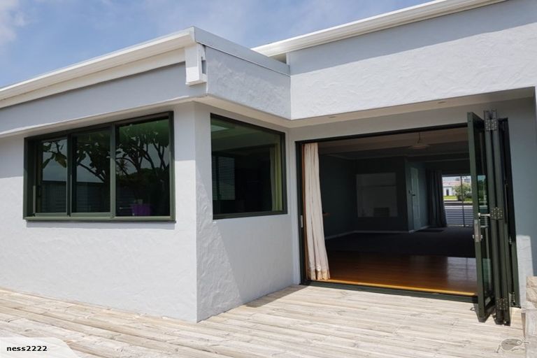 Photo of property in 9 Webber Street, Paraparaumu Beach, Paraparaumu, 5032