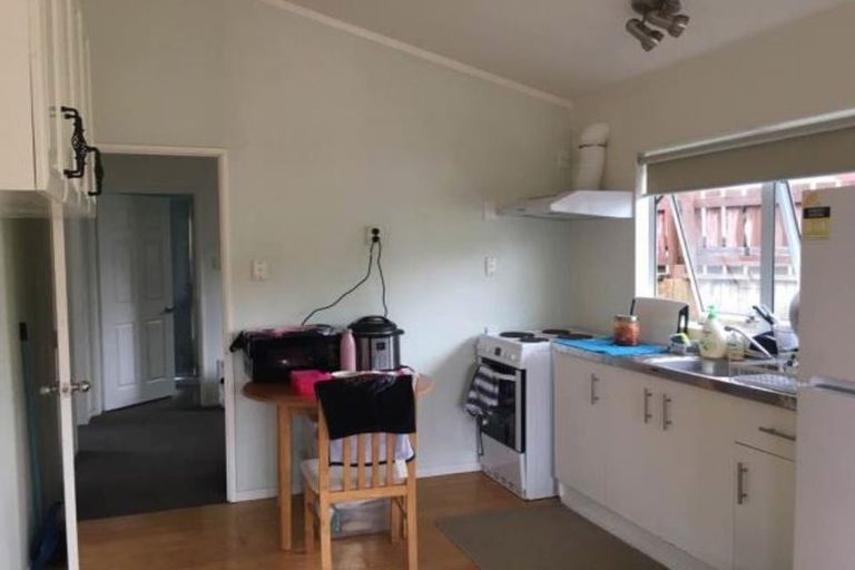 Photo of property in 307 Don Buck Road, Massey, Auckland, 0614