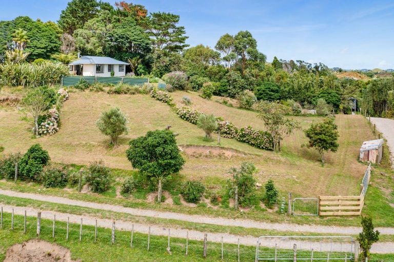 Photo of property in 6388 South Road, Pungarehu, Opunake, 4685