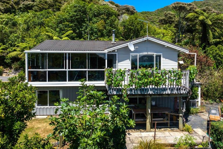 Photo of property in 236 Moetapu Bay Road, Moetapu Bay, Picton, 7282