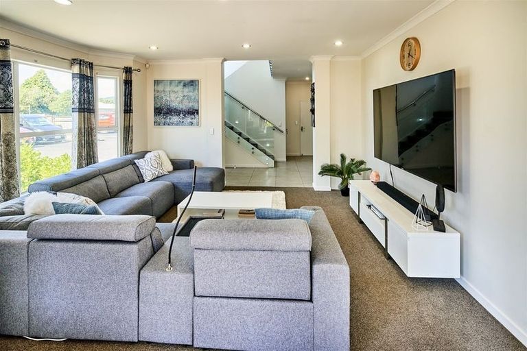 Photo of property in 3 Ludlam Crescent, Woburn, Lower Hutt, 5010