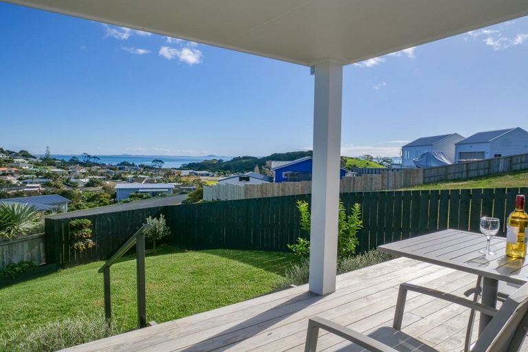 Photo of property in 4 Freyja Crescent, Coopers Beach, 0420