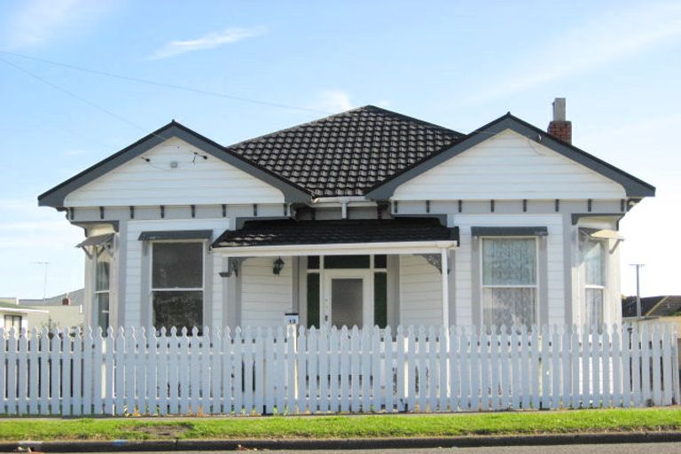 Photo of property in 13 Carlton Avenue, Gonville, Whanganui, 4501