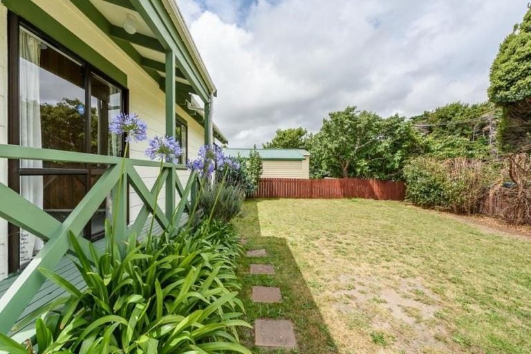 Photo of property in 77 Arawhata Road, Paraparaumu, 5032