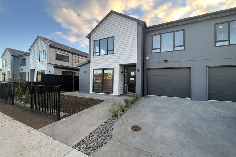 Photo of property in 11b Markham Place, Bucklands Beach, Auckland, 2012