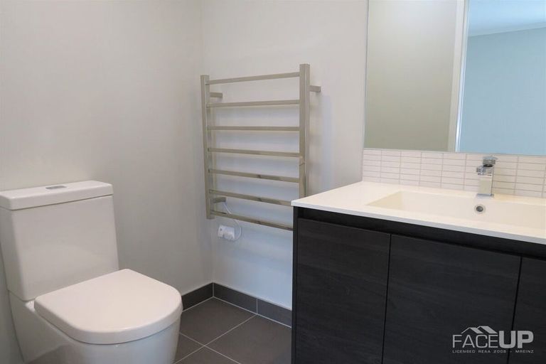 Photo of property in 10 Kauri Amber Road, Westgate, Auckland, 0614