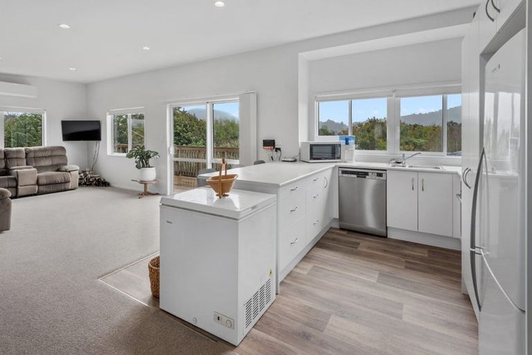 Photo of property in 86 Alcoba Street, Te Kamo, Whangarei, 0112