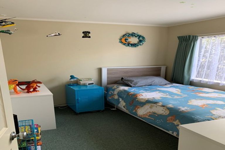 Photo of property in 32a Pine Road, Orewa, 0931