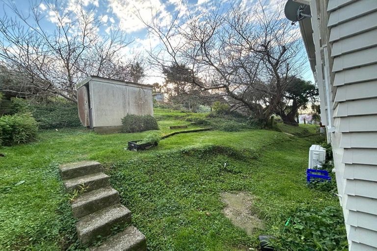 Photo of property in 67 Tremewan Street, Tawa, Wellington, 5028