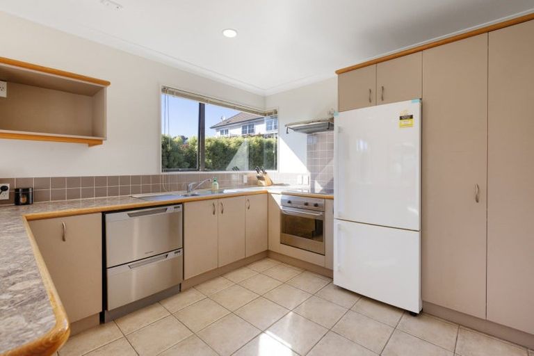 Photo of property in 22a Seaview Road, Otumoetai, Tauranga, 3110