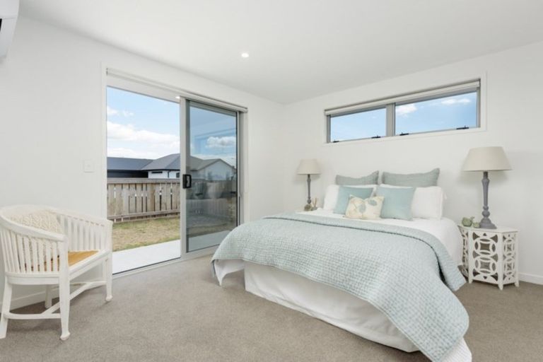 Photo of property in 3 Taioma Close, Papamoa, 3118