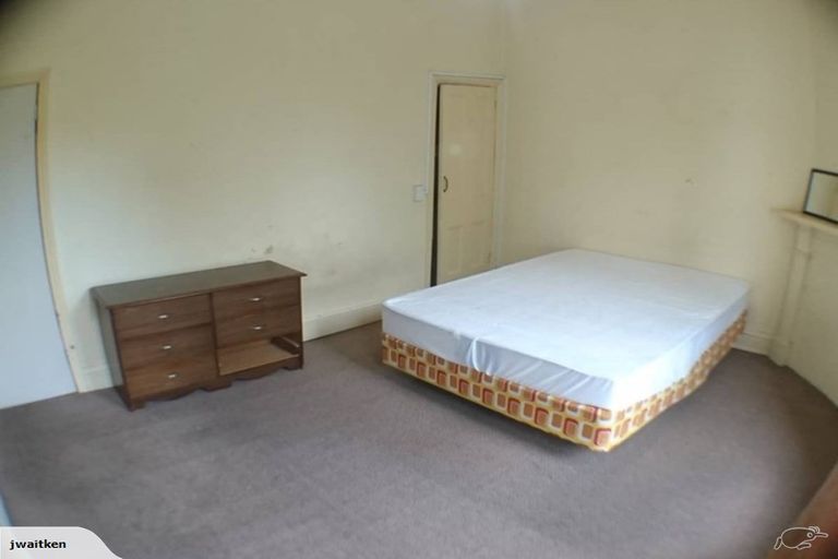 Photo of property in 583 Castle Street, North Dunedin, Dunedin, 9016