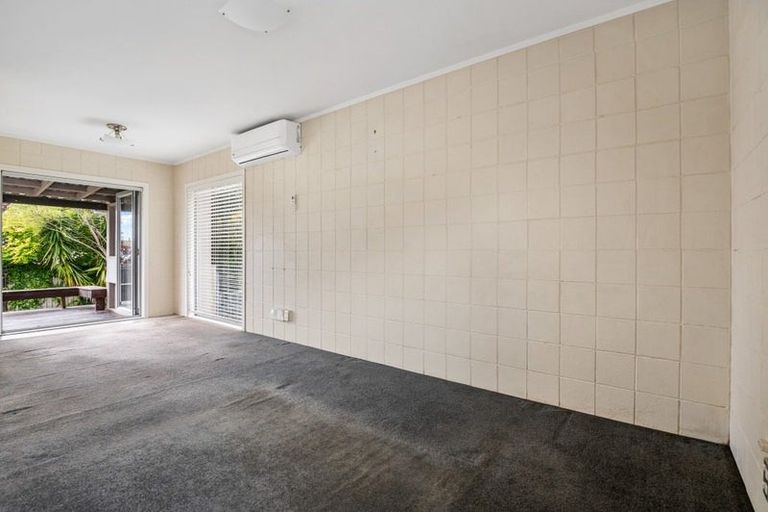 Photo of property in 1/10 Elliot Street, Howick, Auckland, 2014