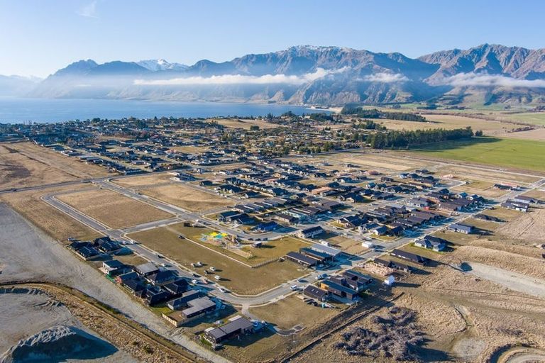 Photo of property in 1 Longview Drive, Lake Hawea, 9382