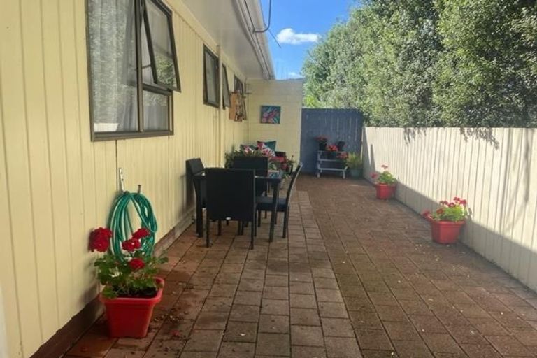 Photo of property in 2/5 Princes Street, Kensington, Whangarei, 0112