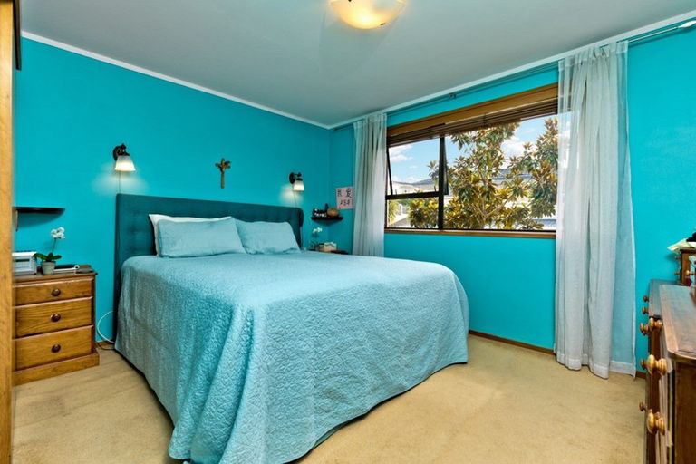Photo of property in 2/66 Lynden Avenue, Hillcrest, Auckland, 0627
