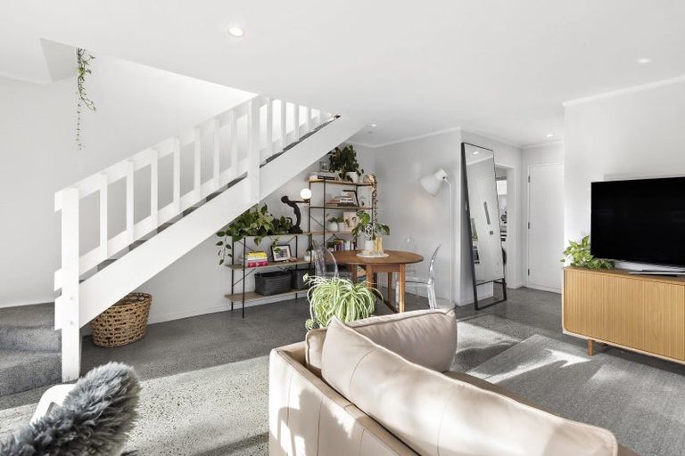 Photo of property in 3/24 Mason Street, Moera, Lower Hutt, 5010